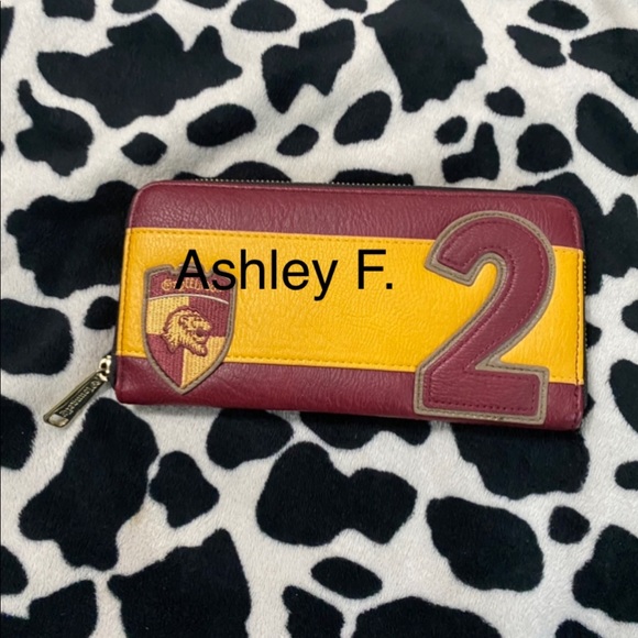 Ron weasley Harry Potter loungefly wallet used a couple...
